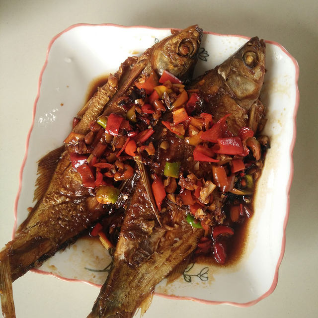 ���հ���